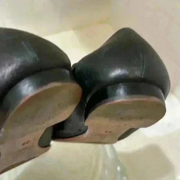 AGL Black Leather Ballet Flat with Patent Leather Toe SZ 38 - Picture 9 of 11